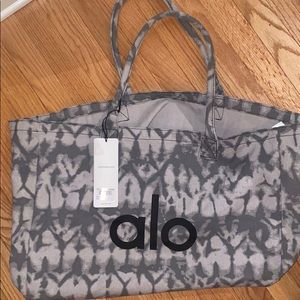 Alo Shopper Tote